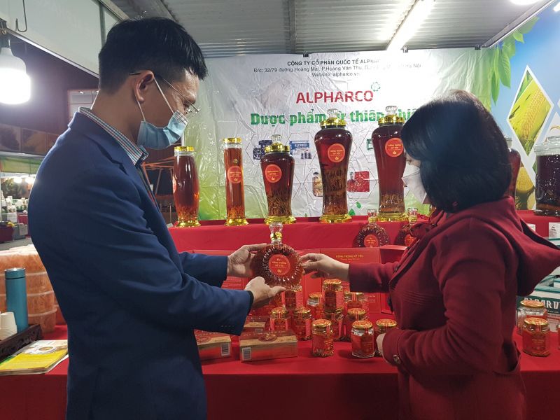 Ông Hoàng Ngọc Chiến, Giám đốc Công ty