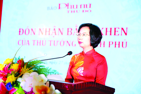 Đồng chí Bùi Huyền Mai, Ủy viên Ban Thường vụ Thành uỷ, Trưởng ban Tuyên giáo Thành ủy phát biểu và chúc mừng Báo PNTĐ Đồng chí Bùi Huyền Mai, Ủy viên Ban Thường vụ Thành uỷ, Trưởng ban Tuyên giáo Thành ủy phát biểu và chúc mừng Báo PNTĐ