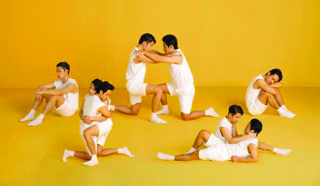 H&igrave;nh ảnh triển l&atilde;m trong chiến dịch &ldquo;Y&ecirc;u mới kh&oacute;, ph&ograve;ng chống HIV c&oacute; ngại g&igrave;&rdquo;.