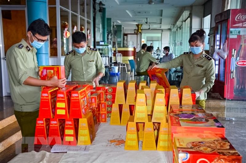 Cao điểm chống buôn lậu, hàng giả dịp Tết Nguyên đán Nhâm Dần 2022 - ảnh 1