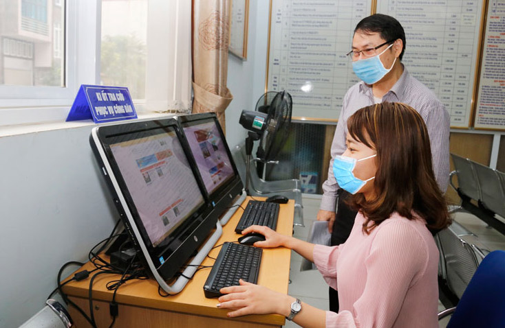 Ứng dụng công nghệ thông tin để đơn giản hóa thủ tục hành chính tại bộ phận “một cửa” quận Bắc Từ Liêm Ứng dụng công nghệ thông tin để đơn giản hóa thủ tục hành chính tại bộ phận “một cửa” quận Bắc Từ Liêm