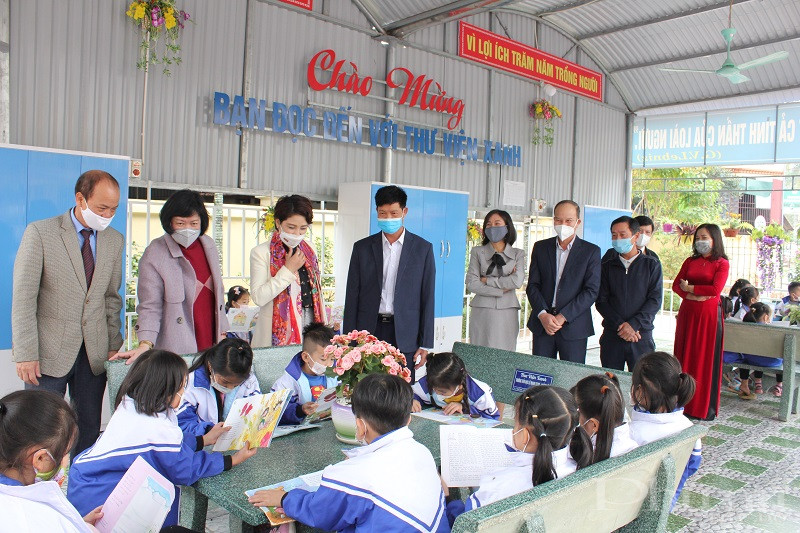 Thư viện xanh cùng các hoạt động thiết thực, tích cực, góp phần hoàn thiện vững chắc năm tiêu chuẩn của trường đạt chuẩn quốc gia, gắn xây dựng trường chuẩn quốc gia với xây dựng trường học thân thiện, học sinh tích cực.