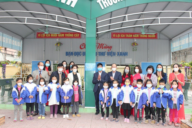 Ðây là một không gian học tập mở, tạo cơ hội cho học sinh tiếp cận thông tin, xây dựng thói quen đọc sách. Thư viện tạo điều kiện cho học sinh sử dụng sách linh hoạt, hiệu quả, tích cực tham gia các hoạt động học tập mọi lúc, mọi nơi