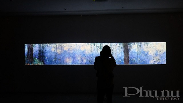 Hình ảnh tác phẩm “Dressing Table and Mirror/ Bàn và gương trang điểm” (1935) của Pierre Bonnard (Ảnh: Hanoi Grapevine). Hình ảnh tác phẩm “Dressing Table and Mirror/ Bàn và gương trang điểm” (1935) của Pierre Bonnard (Ảnh: Hanoi Grapevine).