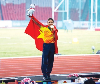 VĐV B&ugrave;i Thị Thu Thảo mang về niềm tự h&agrave;o cho điền kinh Việt Nam.