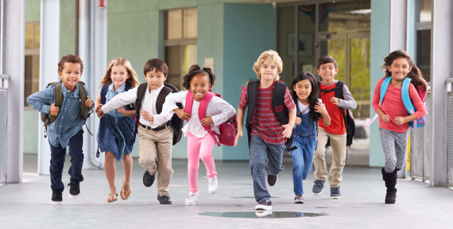 81% thanh thiếu niên ở Hà Lan từ 15 tuổi cảm thấy có thể dễ dàng kết bạn.