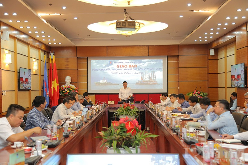 Toàn cảnh kỳ họp.