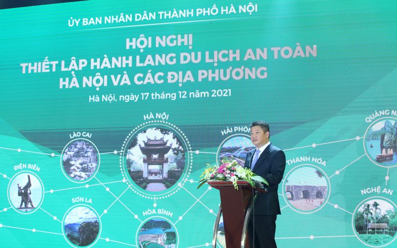 Phó Chủ tịch UBND TP Nguyễn Mạnh Quyền phát biểu tại hội nghị