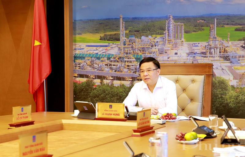 Tổng giám đốc Petrovietnam Lê Mạnh Hùng phát biểu kết luận cuộc họp. Tổng giám đốc Petrovietnam Lê Mạnh Hùng phát biểu kết luận cuộc họp.