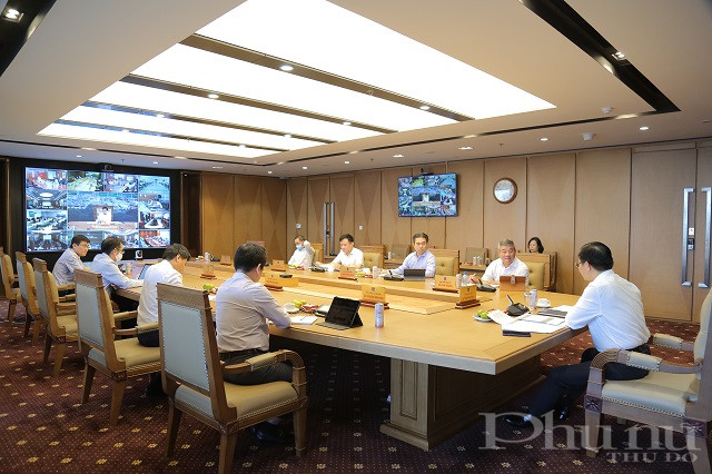 Toàn cảnh điểm cầu phòng họp Tổng giám đốc.