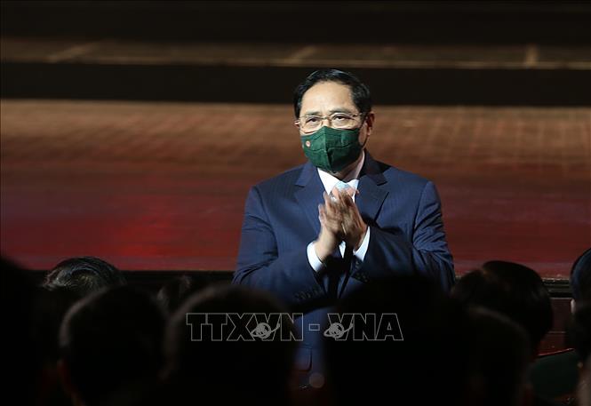 Thủ tướng Phạm Minh Chính dự chương trình giao lưu nghệ thuật “Nghĩa tình quân dân”.