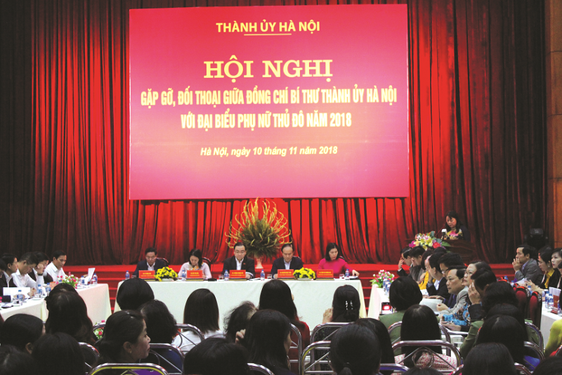 Hội nghị gặp gỡ, đối thoại giữa Bí thư Thành ủy, lãnh đạo UBND Thành phốvới đại biểu phụ nữ Thủ đô năm 2018.