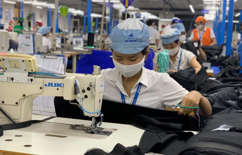 Người lao động làm việc tại công ty May 10 nhận thưởng Tết là 1,5 tháng lương