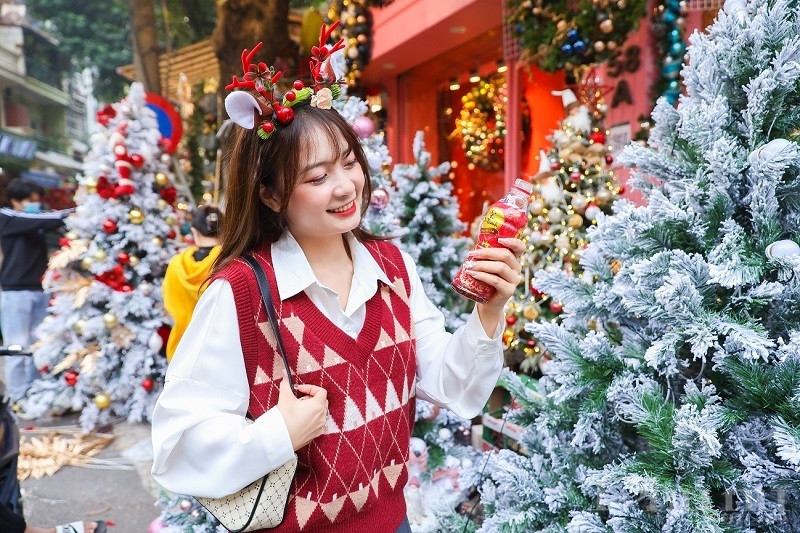 Thức uống thanh nhiệt giúp người trẻ tươi tắn bất ngờ chiếm spotlignt trong loạt hình check-in mùa Noel - ảnh 11