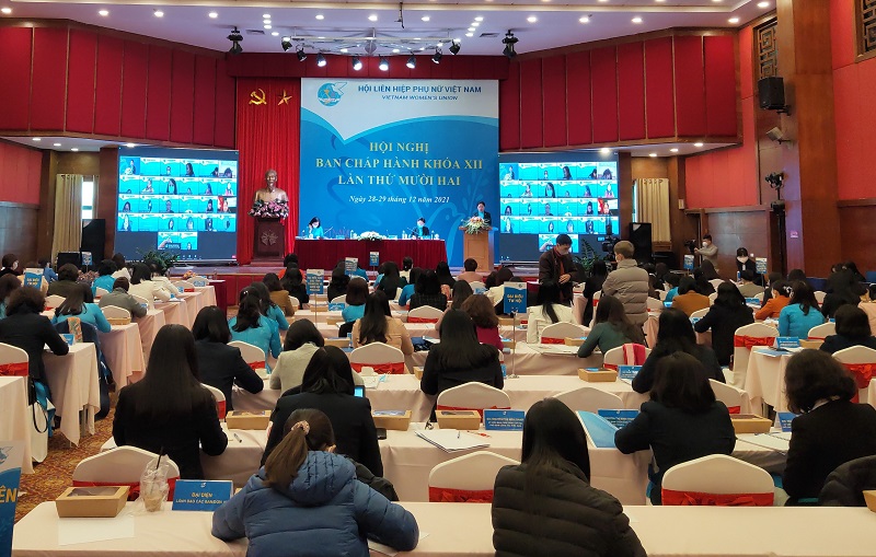 Hội nghị Ban Chấp hành khóa XII lần thứ XII  được tổ chức bằng hình thức trực tiếp và trực tuyến