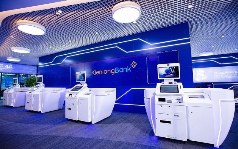 Hệ thống các máy giao dịch tự động ATM thế hệ mới (Smart Teller Machine - STM) tại các phòng giao dịch 5 sao kiểu mẫu của KienlongBank