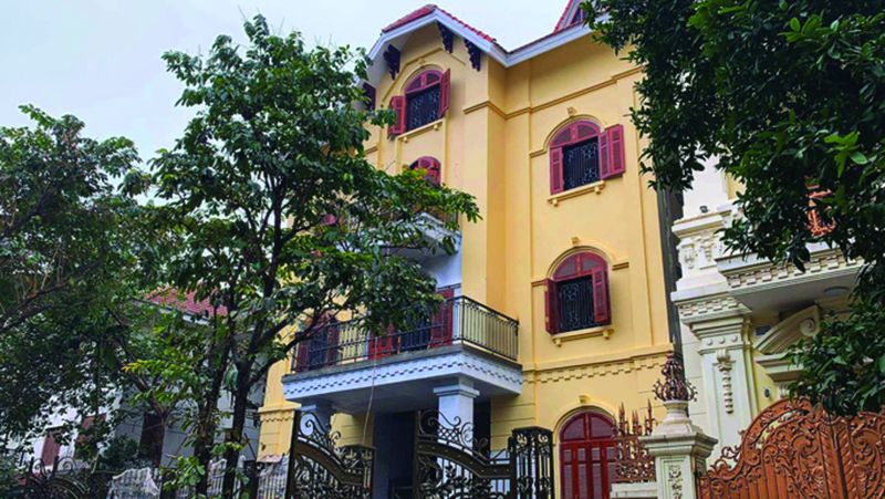 Biệt thự số 9, lô B, khu biệt thự 5,2ha, phường Yên Hòa, quận Cầu Giấy đã được hoàn thiện dù là công trình vi phạm trong diện bị đình chỉ thi công.