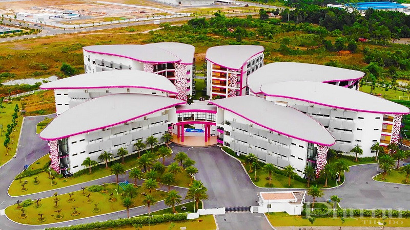 Trường Trung học Nội trú TH School Hòa Lạc. Trường Trung học Nội trú TH School Hòa Lạc.