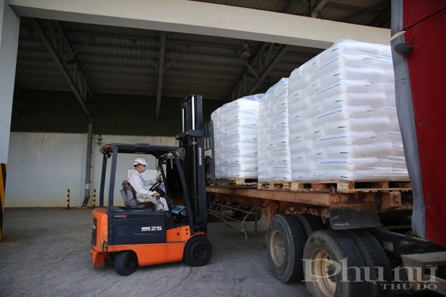 Các sản phẩm hạt nhựa mới của BSR được khách hàng đánh giá cao về chất lượng. Các sản phẩm hạt nhựa mới của BSR được khách hàng đánh giá cao về chất lượng.