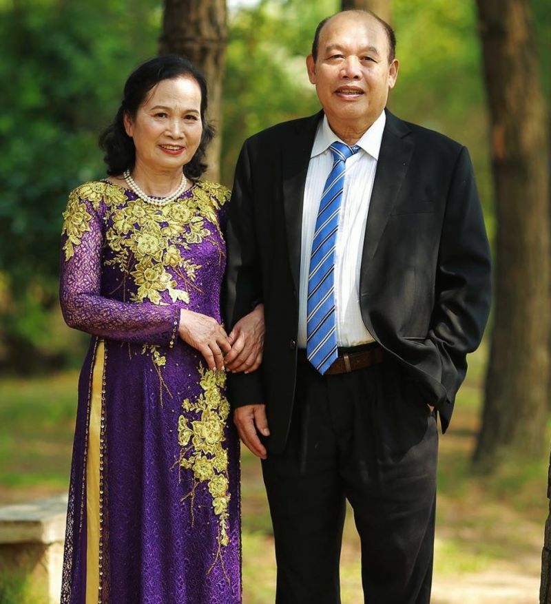 Chị Bích Đông và chồng