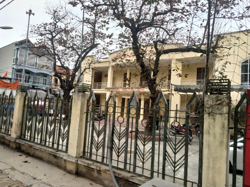 Nhà văn hóa cũng đang 