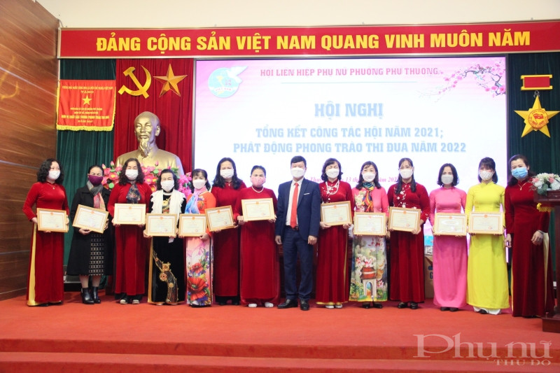 Hội LHPN phường Phú Thượng: Đi sát hơn, sâu hơn tới từng chi tổ hội và từng hội viên - ảnh 12