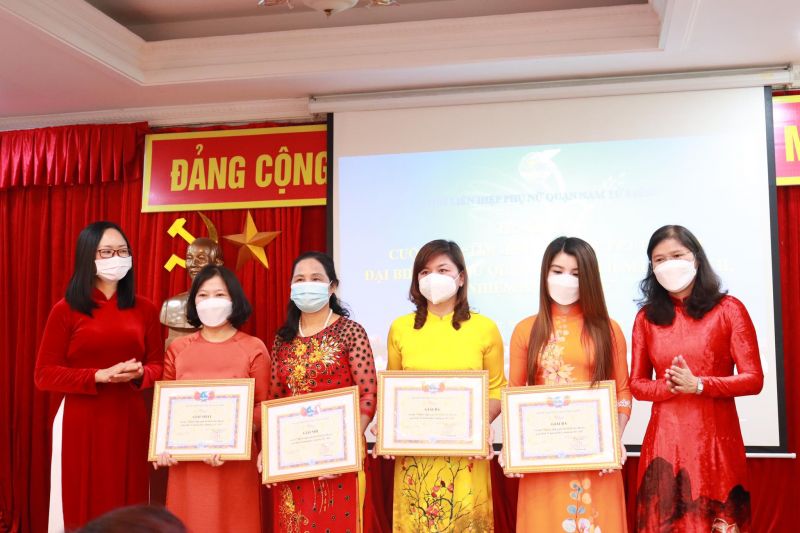 trao giải cuộc thi 