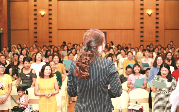 Các lớp học tiền hôn nhân và xây dựng gia đình hạnh phúc được nhiều người quan tâm. Ảnh (nvcc)