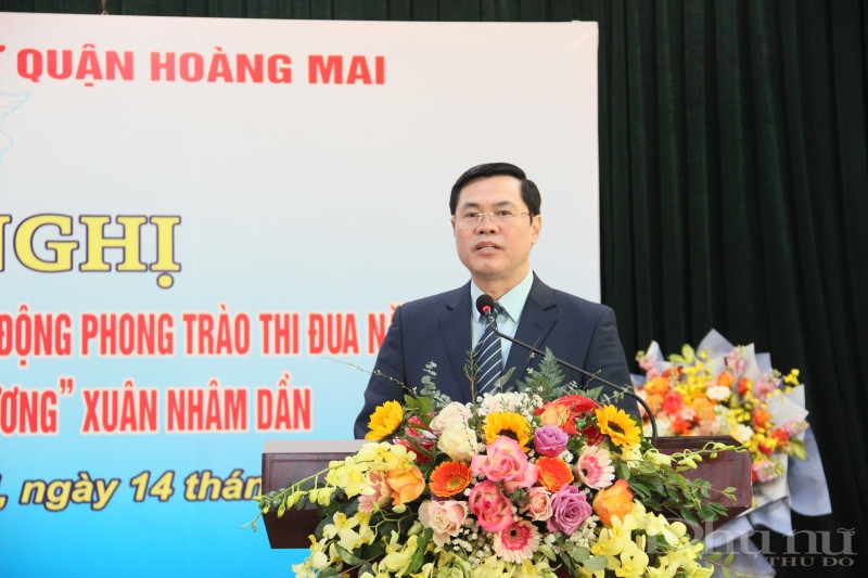 Đồng chí Nguyễn Xuân Phong - PBT thường trực Quận ủy cũng bày tỏ sự tin tưởng vào đội ngũ cán bộ Hội trong nhiệm kỳ mới. Đồng chí Nguyễn Xuân Phong - PBT thường trực Quận ủy cũng bày tỏ sự tin tưởng vào đội ngũ cán bộ Hội trong nhiệm kỳ mới.