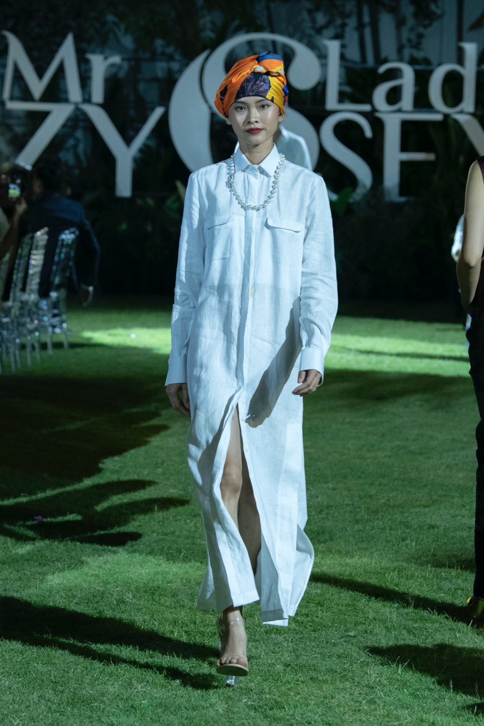 Bộ sưu tập gợi cảm, phóng khoáng nhưng kiêu kỳ và thanh lịch của Mr Crazy & Lady Sexy - ảnh 7