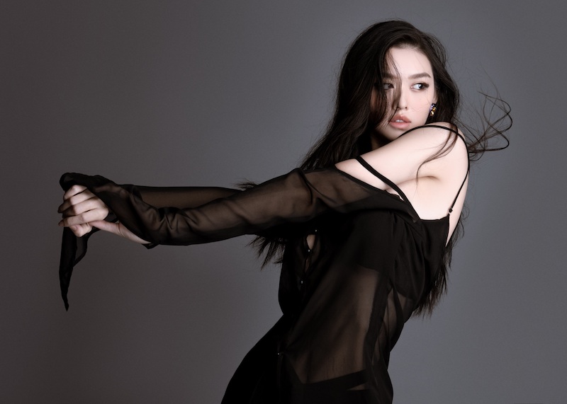 Ngỡ ngàng nhan sắc Á hậu Tường San sau khi sinh nở - ảnh 1