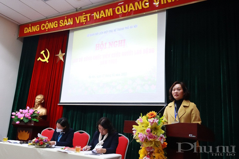 Tại hội nghị, đồng chí Phạm Thị Thanh Hương, Phó Chủ tịch Hội LHPN Hà Nội, Chủ tịch công đoàn cơ quan Hội LHPN Hà Nội đã phát động phong trào thi đua năm 2022