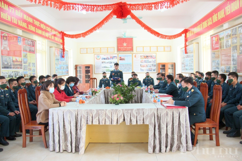 Hội LHPN Hà Nội thăm, chúc Tết Sư đoàn Phòng không 361 và các đơn vị trực thuộc - ảnh 13