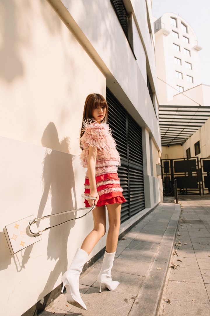 Ngọc Huyền “Thương ngày nắng về” xinh như công chúa - ảnh 5