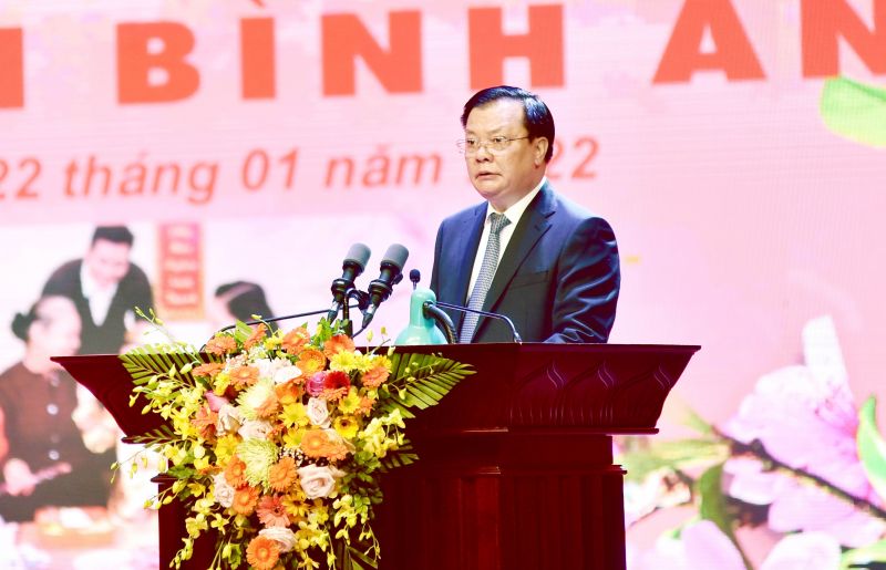 Bí thư Thành uỷ Hà Nội Đinh Tiến Dũng phát biểu tại chương trình