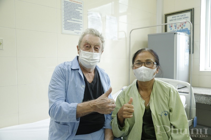 &Ocirc;ng Graham E phục hồi nhanh ch&oacute;ng sau khi thực hiện phẫu thuật.