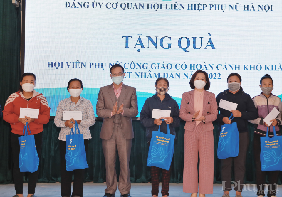 Những suất quà Tết ý nghĩa dành tặng hội viên phụ nữ Công giáo - ảnh 3