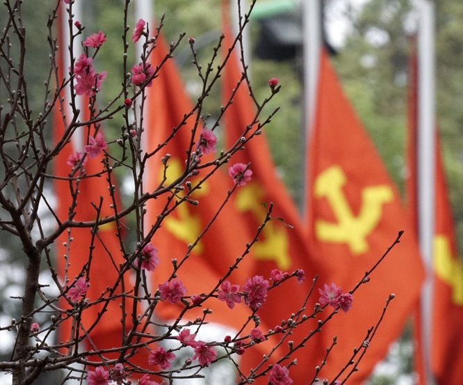 Nhiều hoạt động mừng Đảng, mừng Xuân diễn ra trong dịp kỷ niệm 92 năm ngày thành lập Đảng. Ảnh P.V