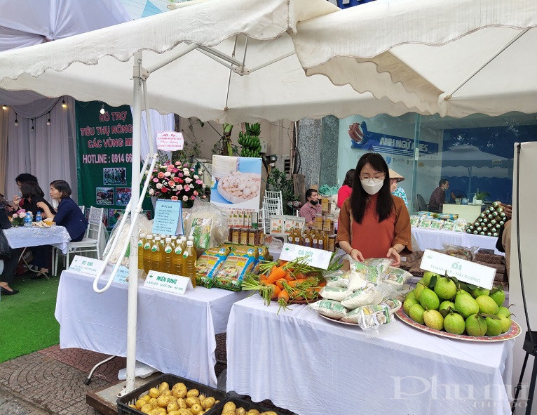 Ra mắt mô hình Hợp tác xã nông sản Long Biên do phụ nữ làm chủ - ảnh 8