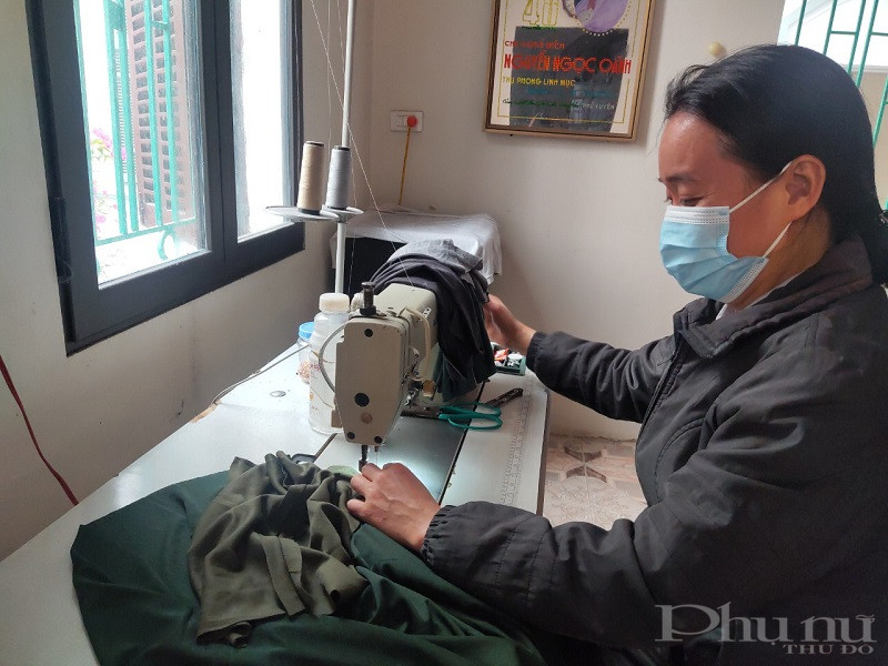 nhận các việc khâu túi đơn giản về cho một vài người có khả năng làm nhận các việc khâu túi đơn giản về cho một vài người có khả năng làm