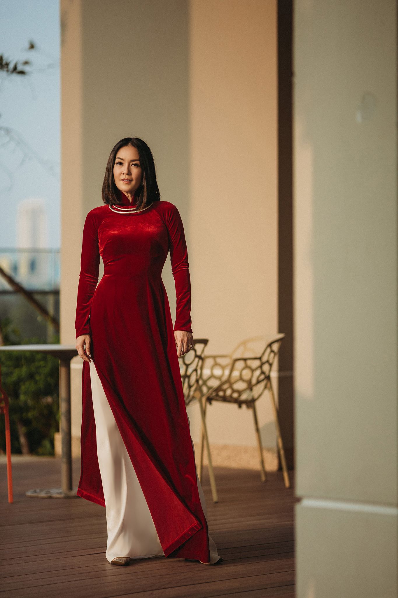 Á hậu Áo dài Chung Vũ Thanh Uyên đẹp đằm thắm với áo dài Xuân cho U50 - ảnh 2