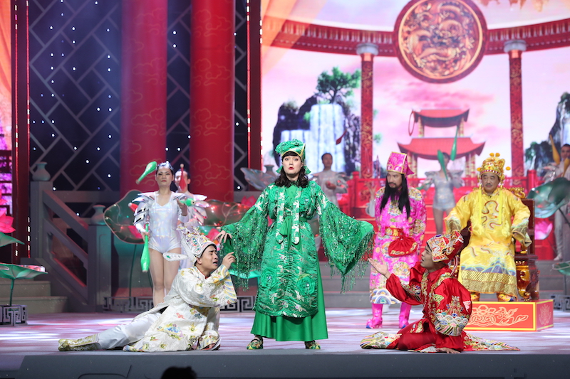 Tuy ít Táo trong buổi chầu năm nay, nhưng Táo Quân 2022 được đánh giá có kịch bản tốt, phần âm nhạc thú vị khiến khán giả thư giãn khi xem