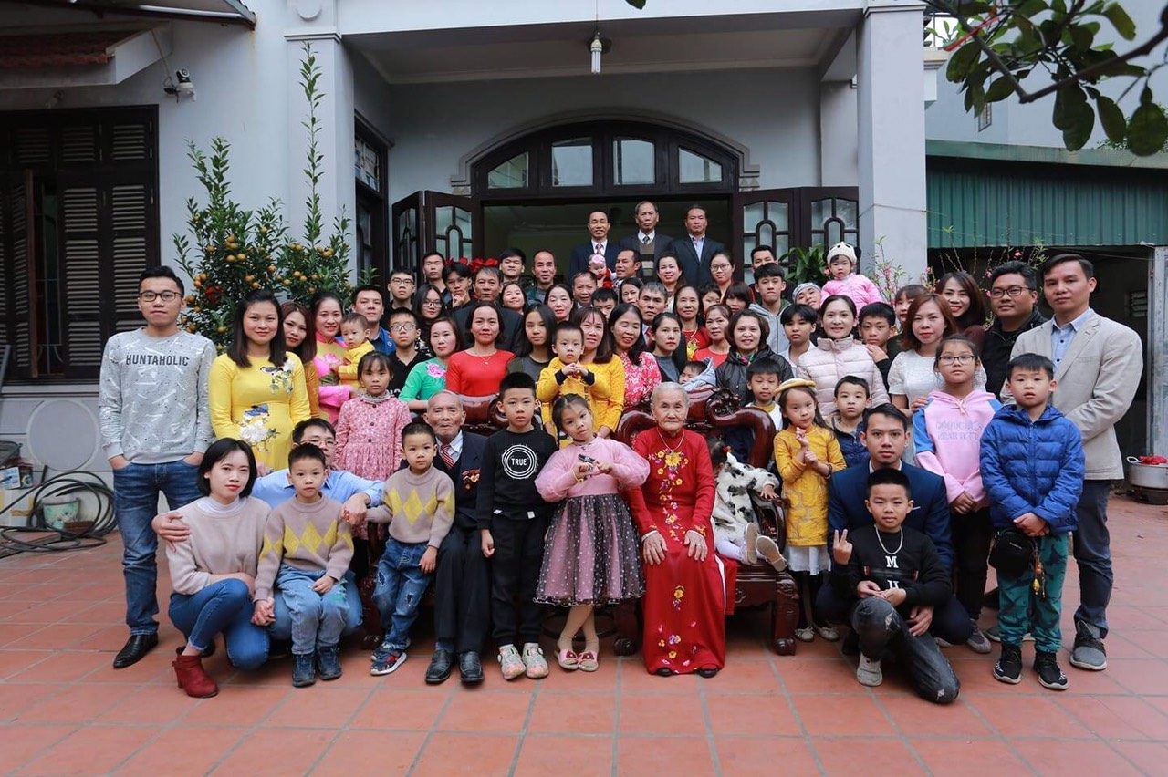 Đại gia đình ông Trần Phú Bảo