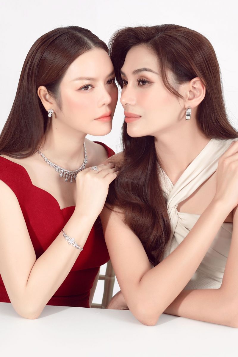 Lý Nhã Kỳ và Võ Hoàng Yến Lý Nhã Kỳ và Võ Hoàng Yến