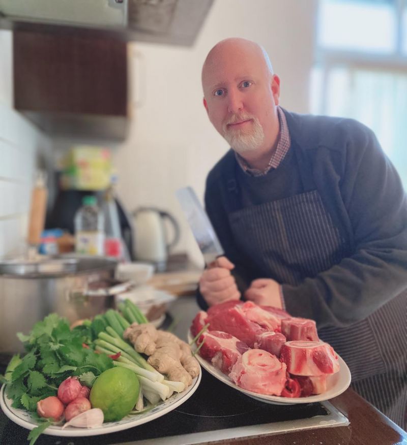 Anh rất thích được vào bếp nấu các món ăn Việt Nam