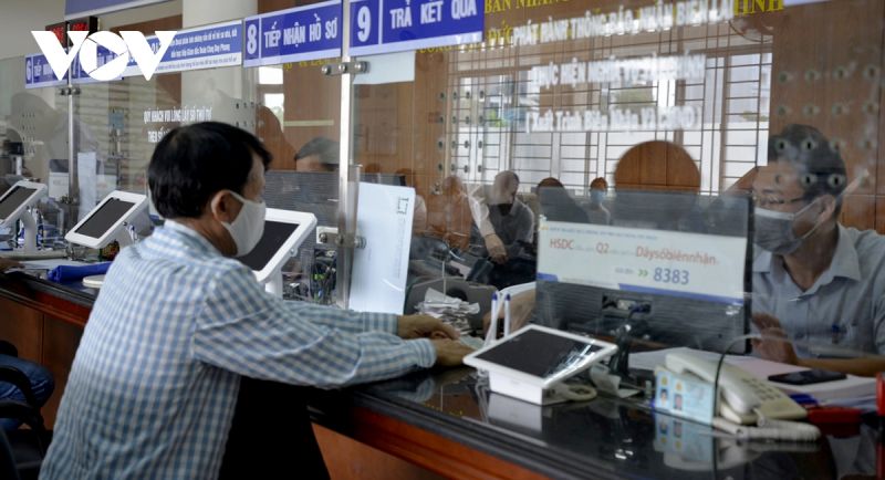 Ảnh minh hoạ: Ngày đầu làm việc các cơ quan nhà nước bắt tay ngay vào công việc.