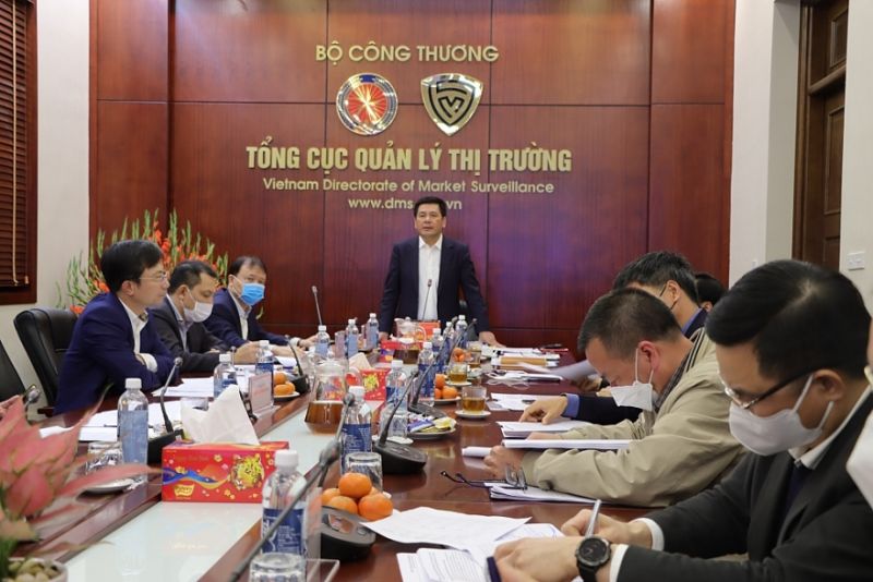 Bộ trưởng Bộ Công thương Nguyễn Hồng Diên nêu 10 giải pháp Bộ trưởng Bộ Công thương Nguyễn Hồng Diên nêu 10 giải pháp