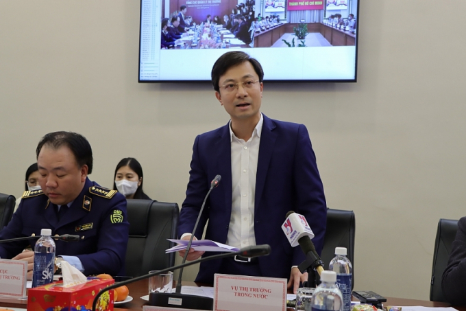 Ông Trần Duy Đông - Vụ trưởng Vụ Thị trường trong nước, Bộ Công Thương phát biểu tại Hội nghị Ông Trần Duy Đông - Vụ trưởng Vụ Thị trường trong nước, Bộ Công Thương phát biểu tại Hội nghị