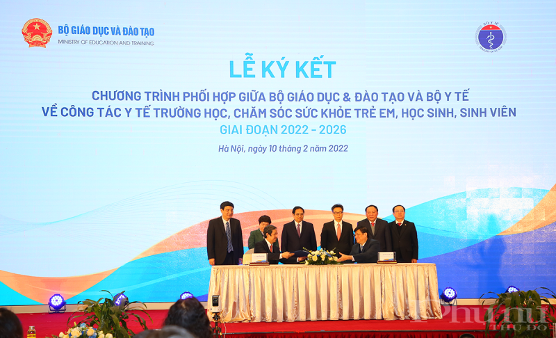 Lễ ký kết chương trình phối hợp giữa Bộ GD-ĐT và Bộ Y tế về công tác y tế trường học, chăm sóc sức khỏe trẻ em, học sinh, sinh viên giai đoạn 2022 – 2026.