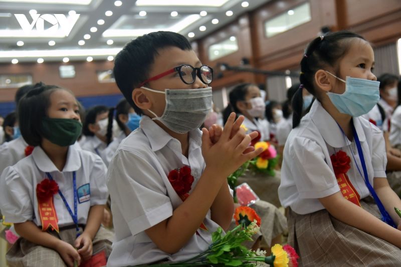 Từ 21/2, học sinh tiểu học ở các quận nội thành trở lại trường, trẻ mầm non tiếp tục nghỉ học ở nhà Từ 21/2, học sinh tiểu học ở các quận nội thành trở lại trường, trẻ mầm non tiếp tục nghỉ học ở nhà